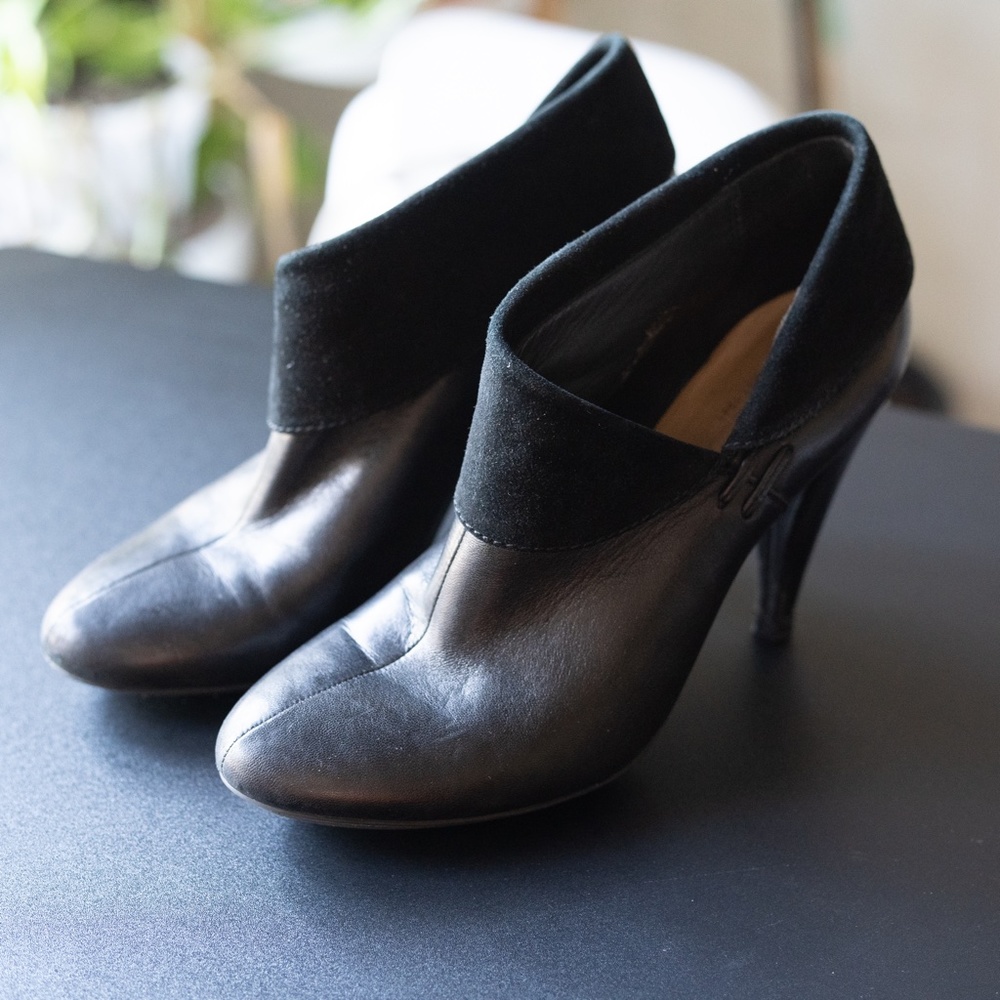 COACH Annika Ankle Bootie Black Soft Leather Size 6